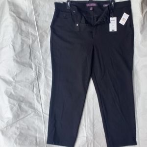 Black Gloria Vanderbilt Slacks